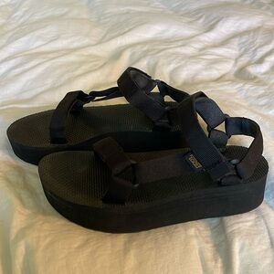 Black platform Tevas size 9